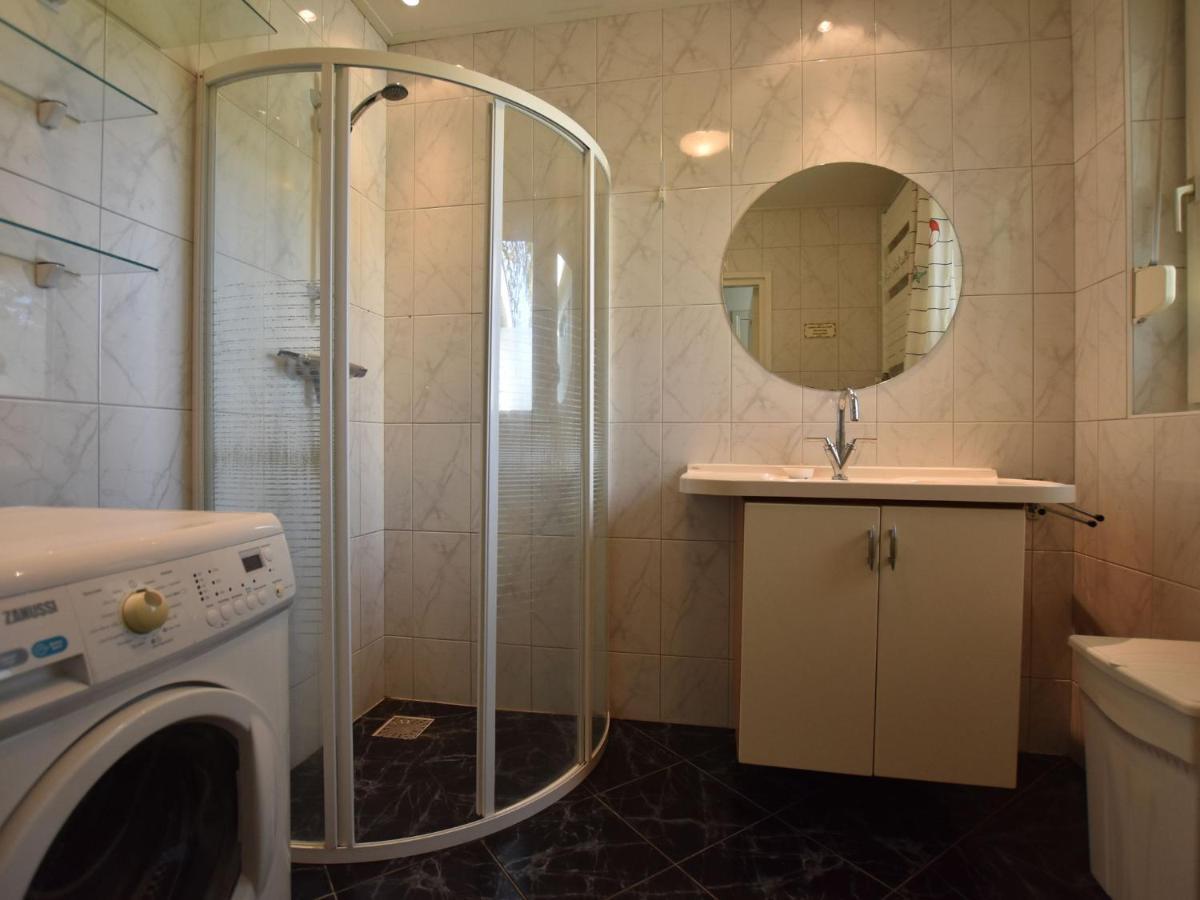 Holiday Home In Reutum Weerselo With Jacuzzi Beekdorp Exterior photo