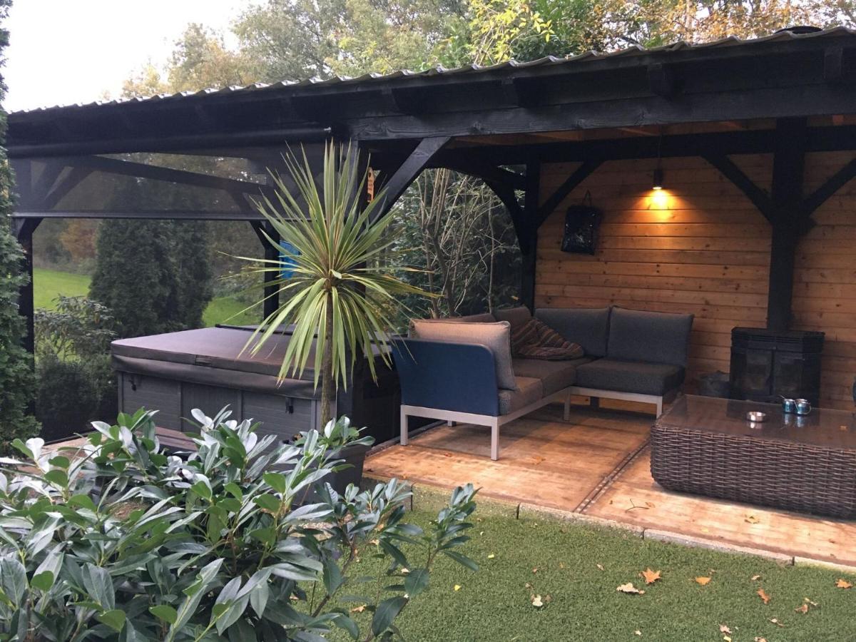 Holiday Home In Reutum Weerselo With Jacuzzi Beekdorp Exterior photo